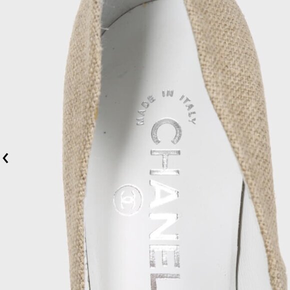 CHANEL 2015 Interlocking CC Logo Pumps Tan Black Toe Cap Heels - Picture 8 of 9